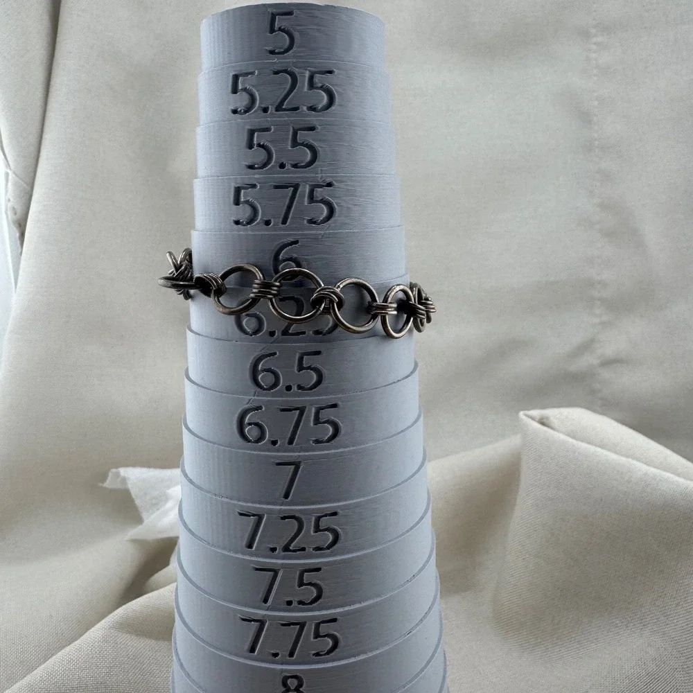 Link Bracelet Silver Tone Interlocking Ring Dark Patina 6.25 Inch Boho